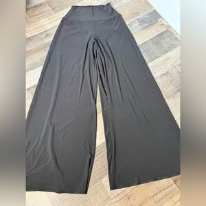 Norma Kamali Elephant Pant Black High Rise Wide Leg Minimalist Chic Sm 90s Vibes